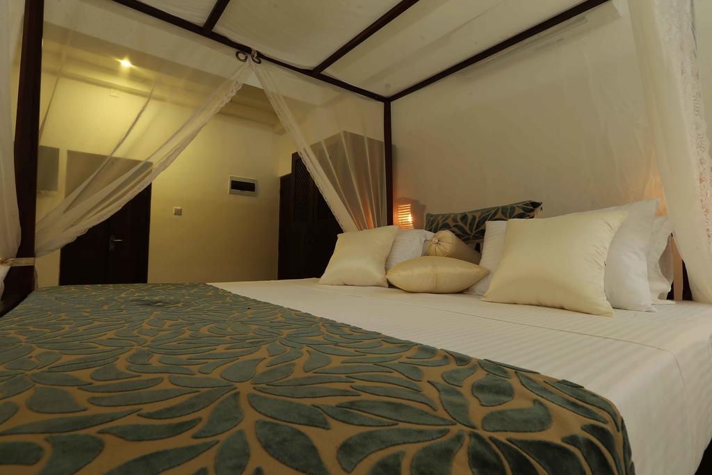 Rock Fort Beach Resort Unawatuna Quarto foto